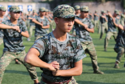 吃瓜最新事件爆料军训,揭秘校园吃瓜事件背后的真相